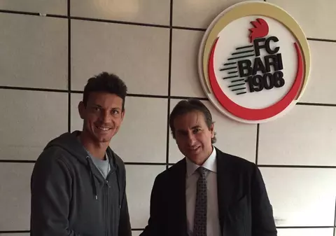 Ionuţ Rada, prezentat oficial la FC Bari. S-a făcut ”cocoș”!