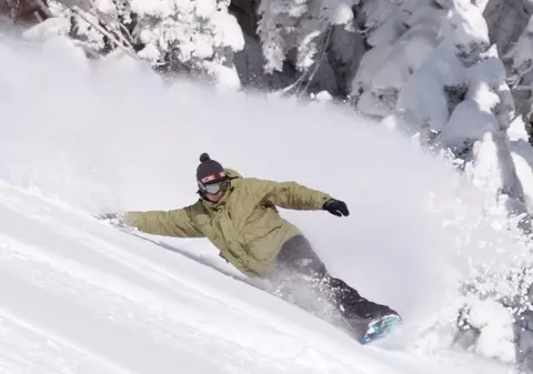 Snowboarder, salvat după trei nopți în sălbăticie!