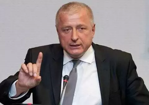 ”Scriitori” la DNA: deputatul Adam, eliberat după denunțuri. Chiuariu are voie să plece din țară