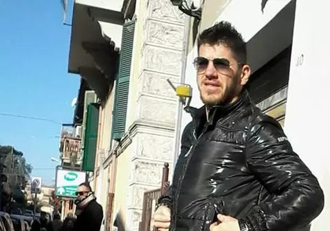 Un campion român de kickboxing, ARESTAT pentru uciderea unui politician italian