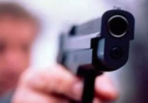 Scandal în Dolj. Un bărbat a ajuns de urgență la spital după ce a fost împușcat