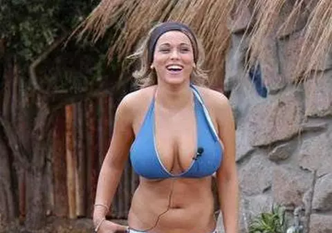 RAMONA BAMBOLA a înnebunit Italia cu SÂNII ei, dar ACUM s-a făcut FEMEIE de CASĂ! Cât de MARI și FRUMOASE s-au FĂCUT GEMENELE BLONDEI | FOTO