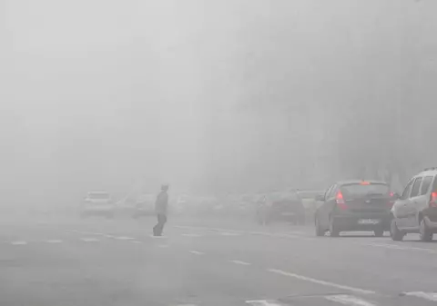 Avertizare meteo. Cod galben de ceață, chiciură și polei