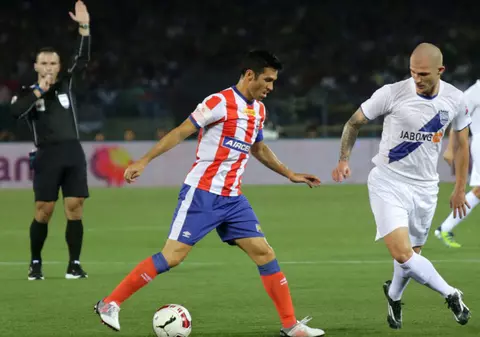 Rapid își întărește apărarea! A semnat cu un fundaș ceh