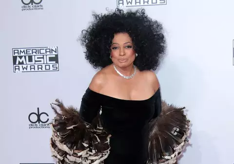 Diana Ross, fosta iubire a lui Michael Jackson, va împlini 70 de ani. Ce bine se ține!