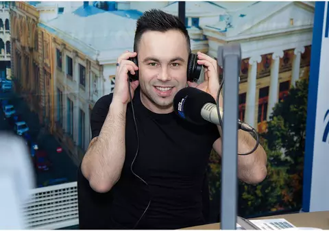 PREMIERĂ LIBERTATEA.RO | EL Radu lansează “Lunatica mea” şi în România