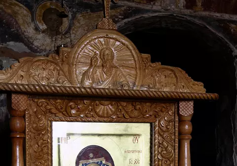 CE SE ÎNTÂMPLĂ DACĂ FACI SEMNUL CRUCII deasupra mâncării! Oamenii de știință AU, ÎN SFÂRȘIT, DOVADA