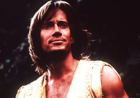 Îl mai ţii minte pe KEVIN SORBO din HERCULE? Uite cât de mult A ÎMBĂTRÂNIT! | FOTO