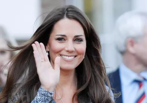 A DETRONAT-O pe Kate Middleton. Ea a fost desemnată SIMBOLUL FRUMUSEȚII FEMININE în 2014 