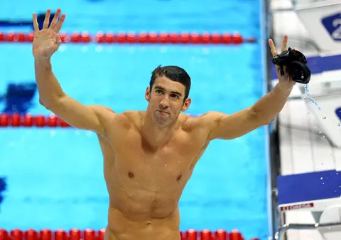 Dieta celui mai mare sportiv din istorie: 12.000 de calorii pe zi, dar n-are un gram de grăsime pe corp