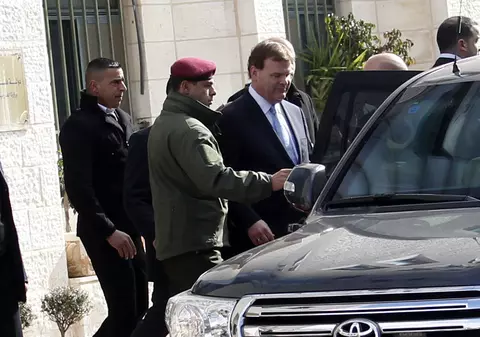 Ministrul canadian de externe, atacat cu ouă și pantofi în Palestina