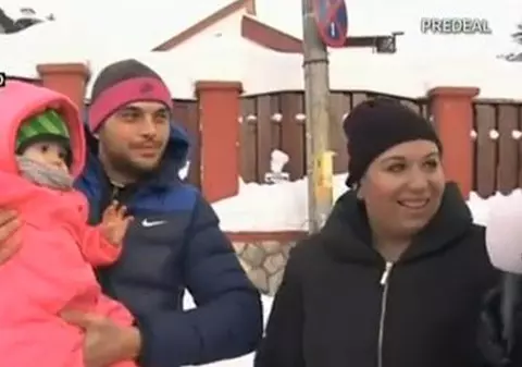 OANA ROMAN nu mai VREA să-și LASE SOȚUL să PLECE de lângă ea și FETIȚĂ!