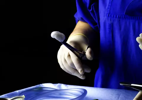 CAZ TULBURĂTOR, în București. O fetiţă de numai o lună, operată pentru extirparea unei tumori de aproape 1 kg