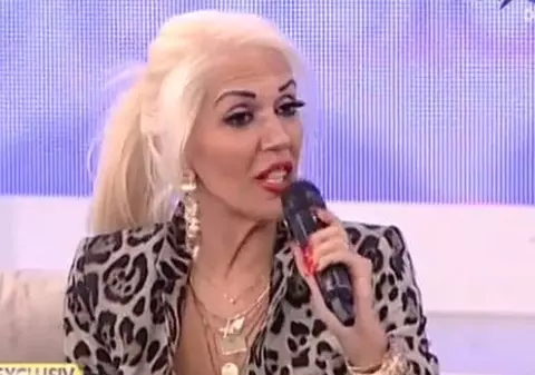 RALUCA BĂDULESCU dă din casă! Care a fost CEL MAI STÂNJENITOR MOMENT din VIAȚA EI!