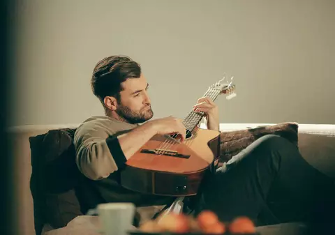 UIMITOR! Ce spune un PARAPSIHOLOG despre una dintre MELODIILE lui Smiley