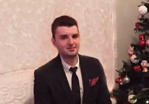 Măsura luată de Viorel Micula, după ce fiul său a scris pe Facebook: "Nu, nu se măresc salariile angajaţilor, îmi iau eu un Bugatti"