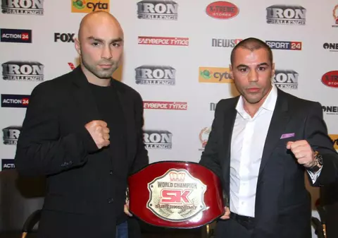 Prima licenţă Superkombat a ajuns la o legendă K-1: Mike Zambidis îşi apără titlul mondial