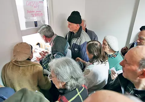 INCREDIBIL! Pensionari bogați și după moarte