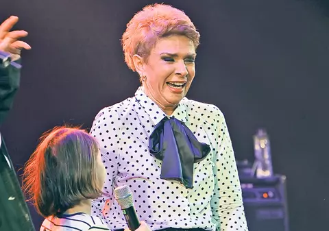 Surpriză... lacrimogenă pentru Teo