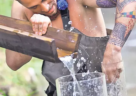 Cele mai INCENDIARE ipostaze în care a fost suprins Vladimir Drăghia în junglă