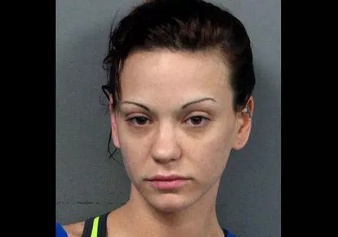 Așa ceva nu se poate!Ce i-a făcut o STRIPTEUZĂ unui COPIL de TREI ANI întrece ORICE IMAGINAȚIE