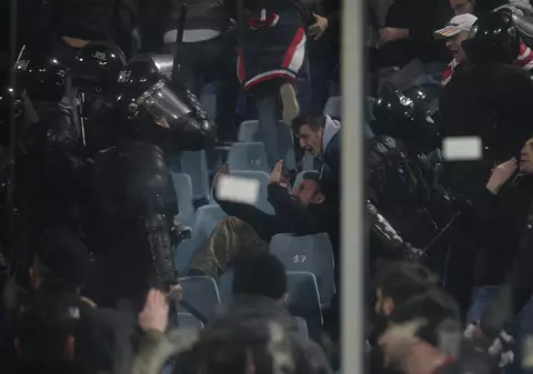 Rapidiștii s-au BĂTUT între ei la derby. Imagini șocante / FOTO&VIDEO