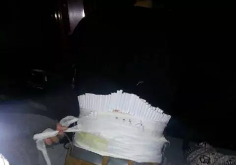 TRAFICANȚII s-au ”ÎMBRĂCAT” cu MII de ȚIGĂRI