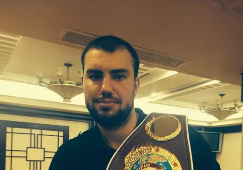 Răzvan Cojanu, ”greul” de 2,02 m, a fost ”retezat” prin KO de un american!