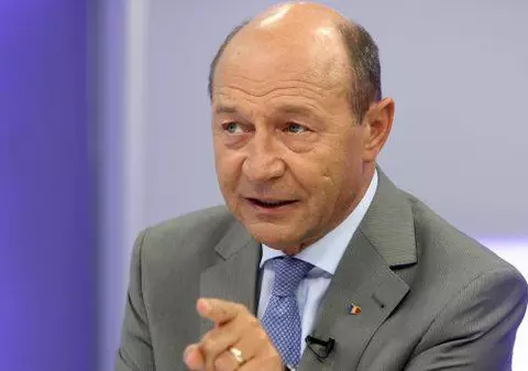 Traian Băsescu vizită surpriză la congresul PMP. Fostul președinte o apără pe Elena Udrea