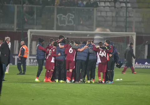 CFR Cluj ar putea dispărea din Liga 1: "Mergem în campionatul Ungariei"