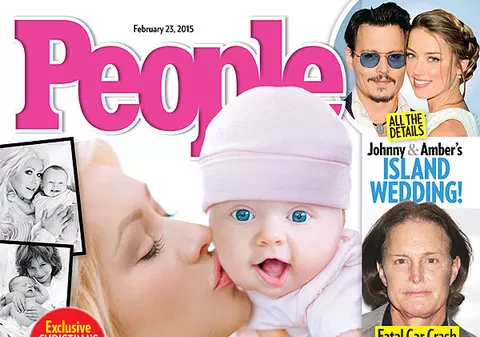 Minunea asta de copil e FETIȚA Christinei Aguilera! Iată prima FOTOGRAFIE a celor două!