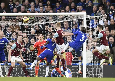 Rezultate rușinoase pentru Chelsea și United. Pantilimon, neînvins / VIDEO