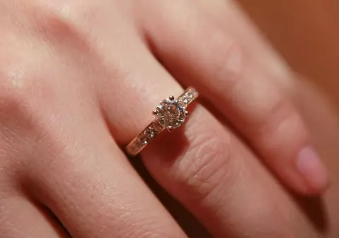 Nuntă-surpriză în showbiz! O prezentatoare anunță: "NE-AM CĂSĂTORIT". AVEM DOVADA!