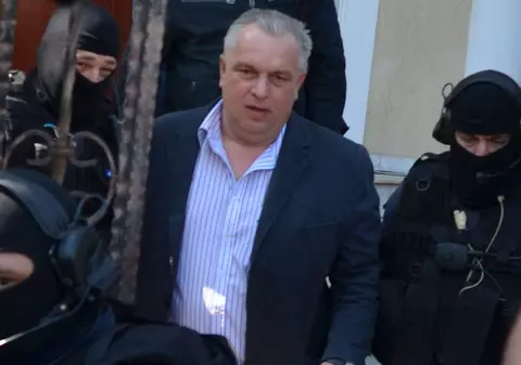 UPDATE: Nicușor Constantinescu reținut, cu tot cu pampersi, de DNA! Producătorul general al TVR, suspect în dosar