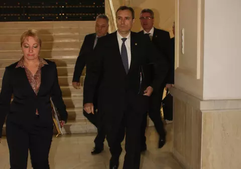 Șeful SRI îi dă replică Elenei Udrea! Vezi ce spune Florian Coldea despre acuzațiile aduse de către fostul ministru al turismului