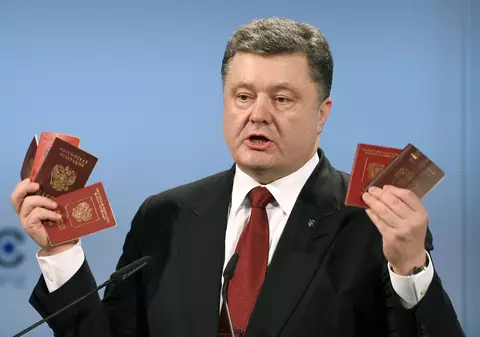 Avertisment de la Poroșenko: "Dacă acordul de la MINSK se va solda cu eșec sunt pregătit să introduc LEGEA MARȚIALĂ în Ucraina"