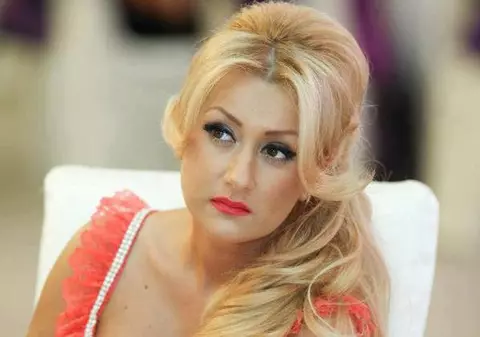 Raluca de la Bambi a recunoscut. MOTIVUL pentru care nu a mai fost cu un BĂRBAT de mai bine de un AN