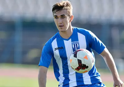 Vătăjelu pleacă de la Craiova. Fundașul stânga este dorit de Sparta Praga