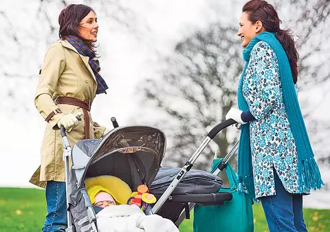 Mamele de oraș sunt în top! Ultimele statistici arată că s-au născut mai mulți copii în mediul urban decât în rural