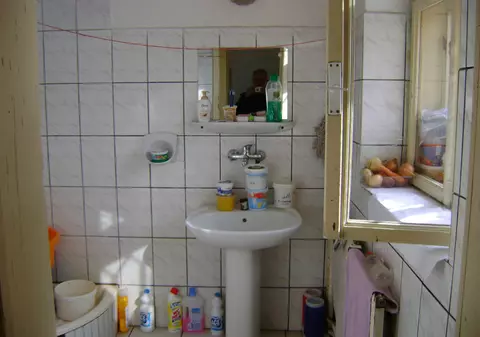 Selfie în toaleta lui Ridzi! Vezi aici cine e personajul