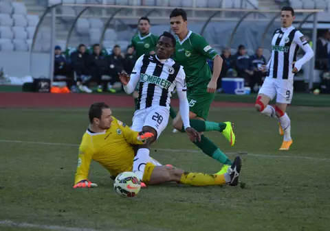 U Cluj - FC Botoșani 0-0. Ceppelini a ratat un penalty acordat eronat