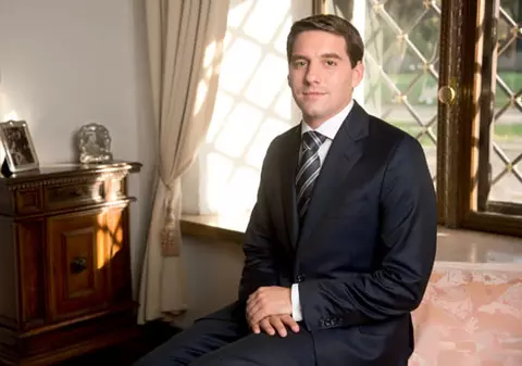 Urmaș al Regelui Mihai I de România strânge bani pe bicicletă! De la Cimitirul Vesel pe Litoral!