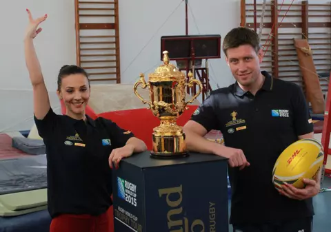 Andreea Răducan a dat la bețe, iar Ronan  O’Gara a exersat la sărituri / FOTO & VIDEO