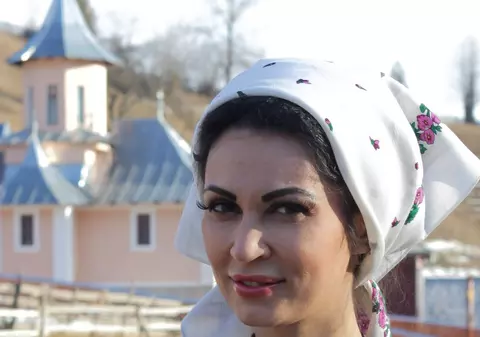 Nicoleta Luciu, aşa cum n-aţi mai văzut-o niciodată! Vedeta a fost iniţiată în...