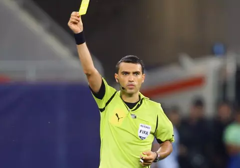 Arbitri români s-au ”calificat” la Campionatul Mondial