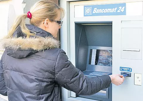 Valoarea comisioanelor de retragere, afișate la bancomat