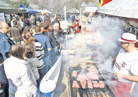 Peşte cât vezi cu ochii