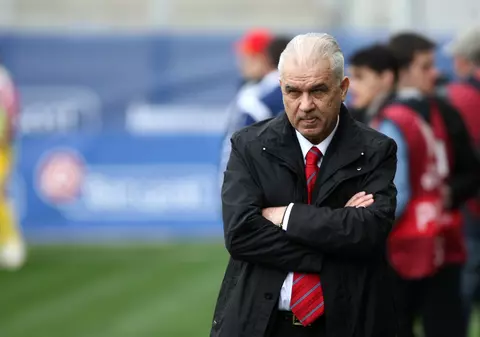 Un General acuză: ”Reghe i-ar fi contactat pe antrenorii echipelor care dau jucători naționalei pentru cantonament, Rednic, Hagi, Șumudică sau Edi Iordănescu, pentru a le comunica o variantă falsă referitoare la situația steliștilor convocați”