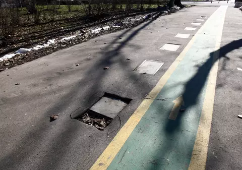 Cum ne umilim gloriile! Aleea Succeselor din Herăstrău, o batjocură