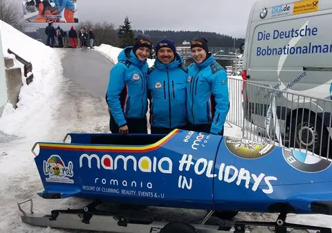 Un bob pentru România! Au trecut de la Trabant la Porsche / VIDEO